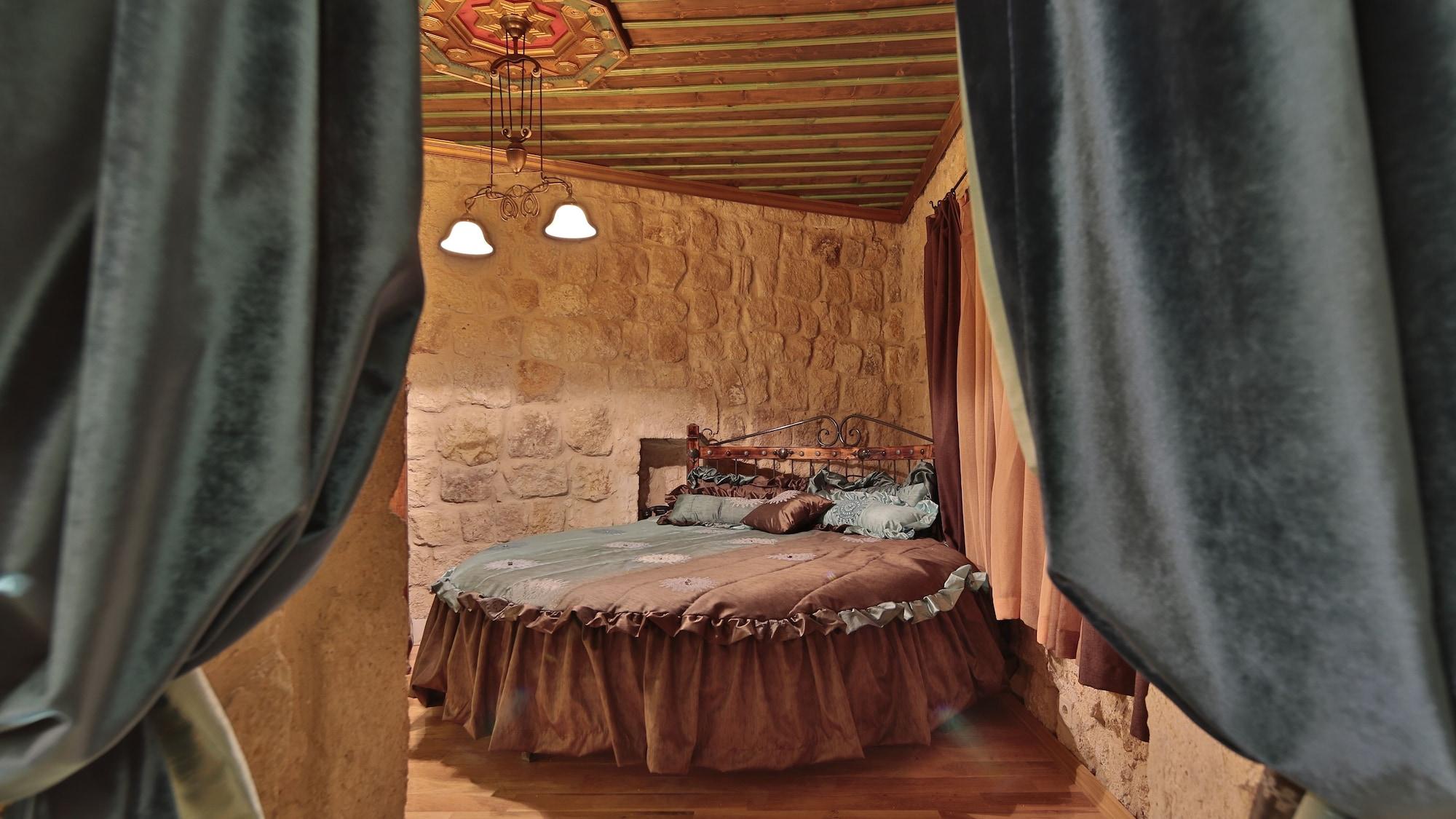 Golden Cave Suites Urgup Exterior photo